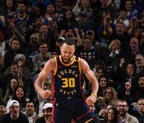 【观察】37岁库里如饮不老神泉，勇士冲刺坐五望三？